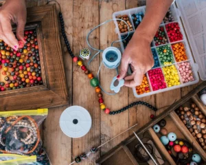 Manualidades: pulsera con cuentas